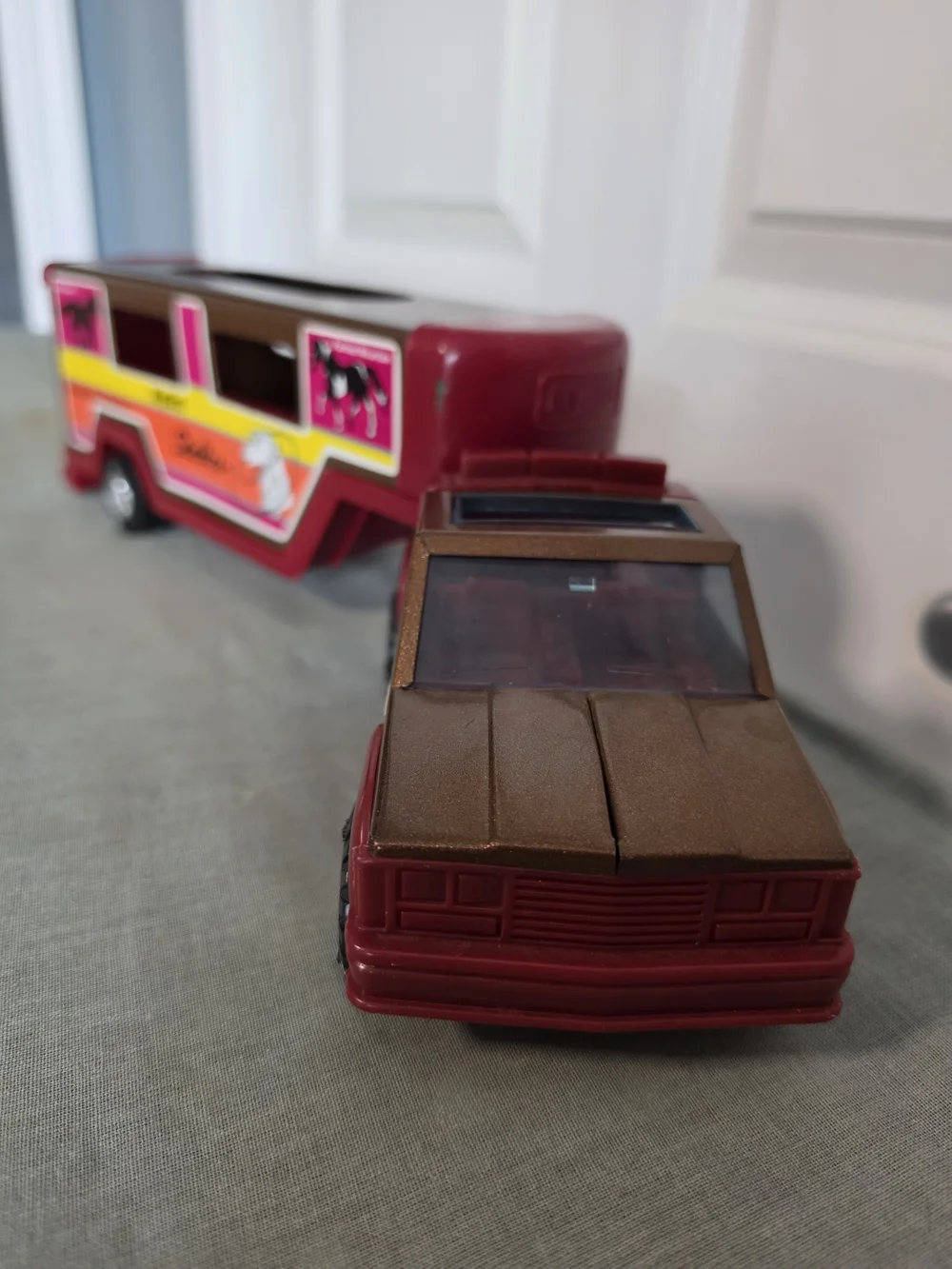 Kids vintage 90's nylint stables metal Horse truck and trailer Toy
